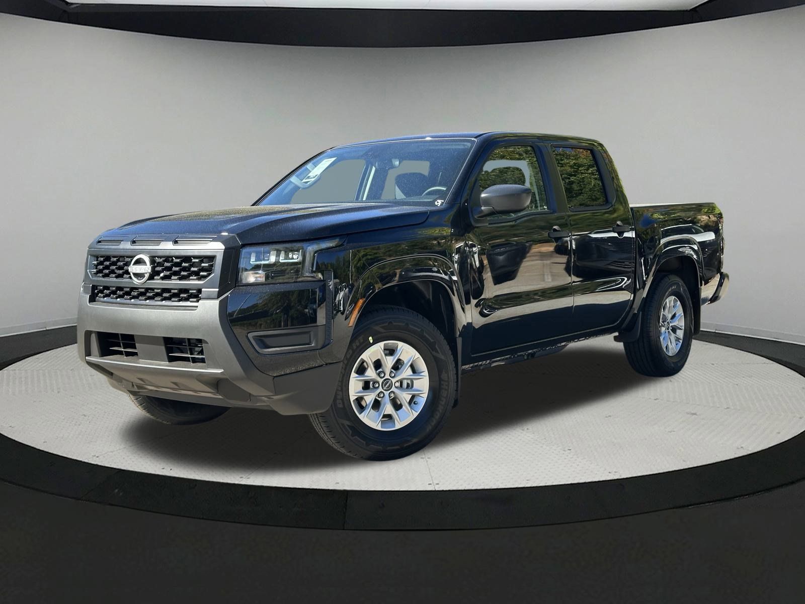 2026 Nissan Frontier S's photo