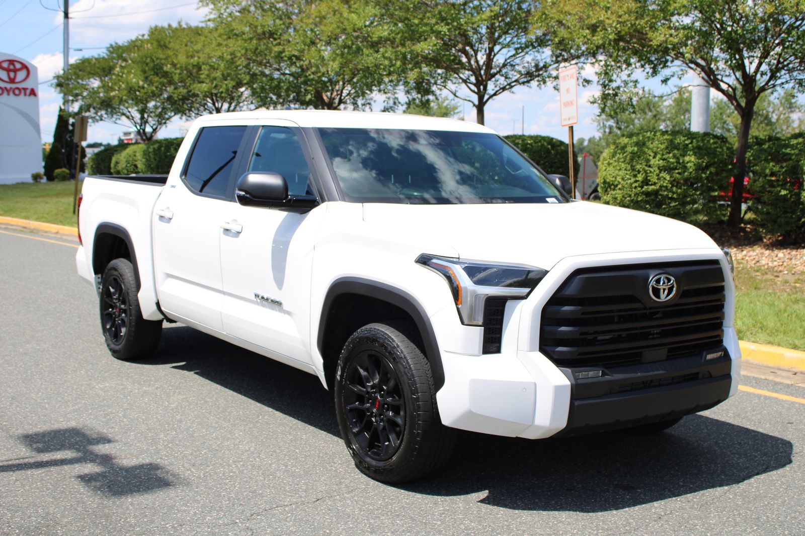 Ice 2025 Toyota Tundra SR5 CrewMax Cab 4WD Pickup Truck Four-Wheel Drive Automatic