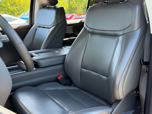 Certified Used 2025 Agate Black Metallic Ford Active image 9