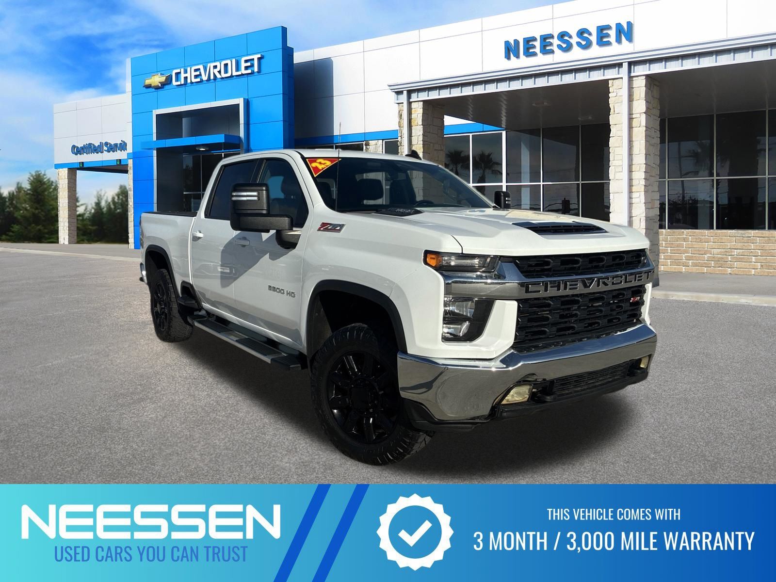 Summit White 2023 Chevrolet Silverado 2500HD Pickup Truck Four-Wheel Drive Automatic