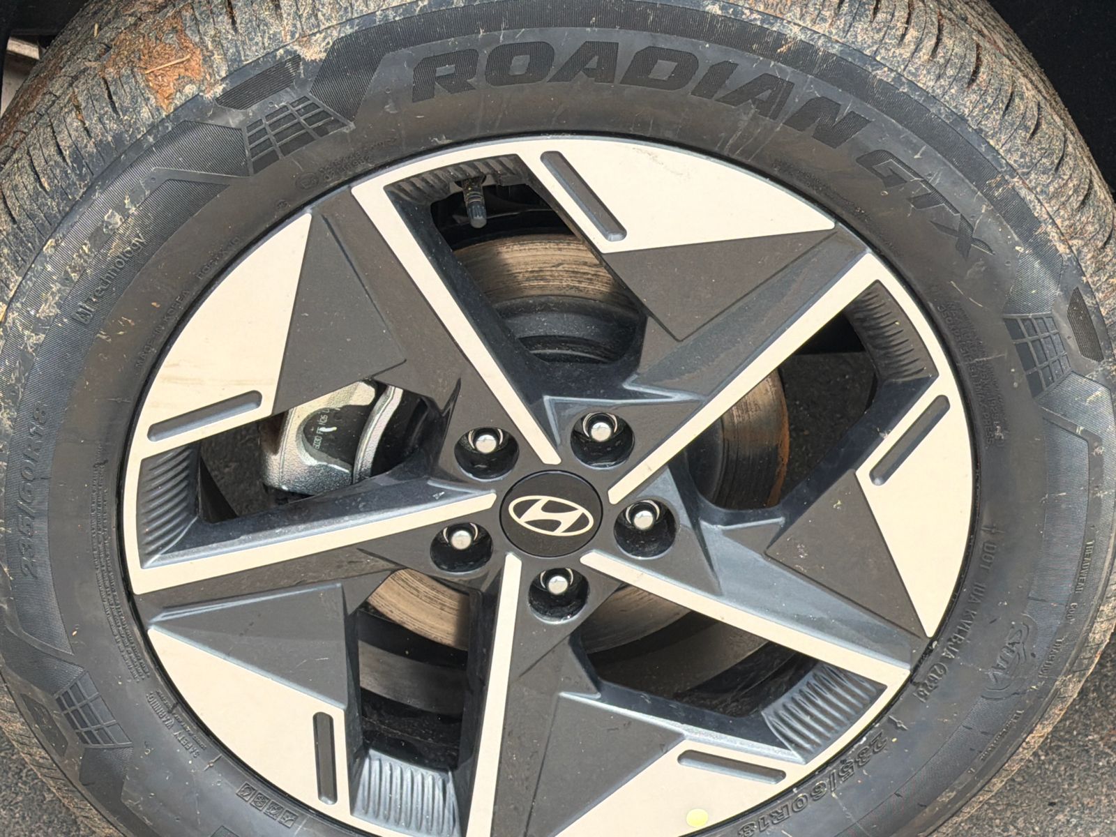 New 2026 Gray Hyundai SEL image 17