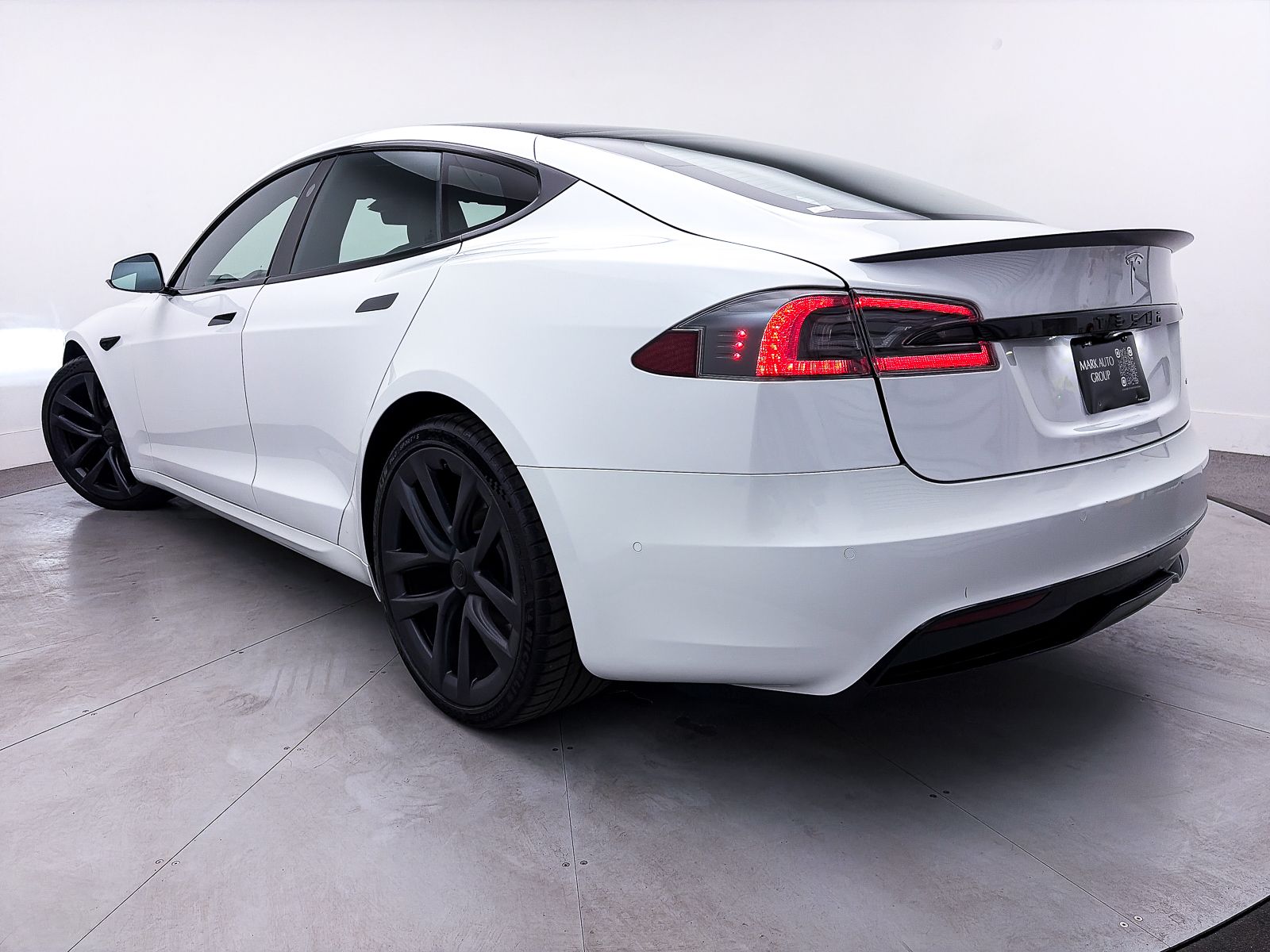 Used 2021 Tesla Model S Plaid with VIN 5YJSA1E60MF431826 for sale in Scottsdale, AZ