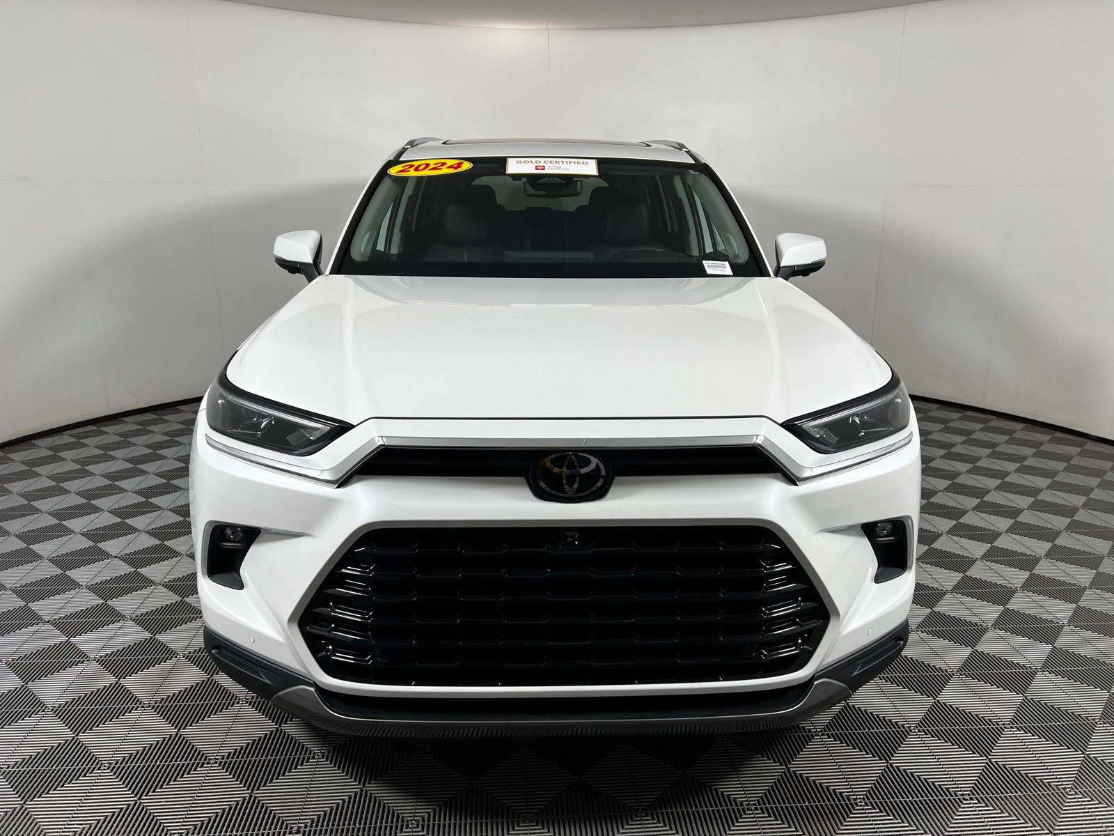 2024 Toyota Grand Highlander Platinum 2
