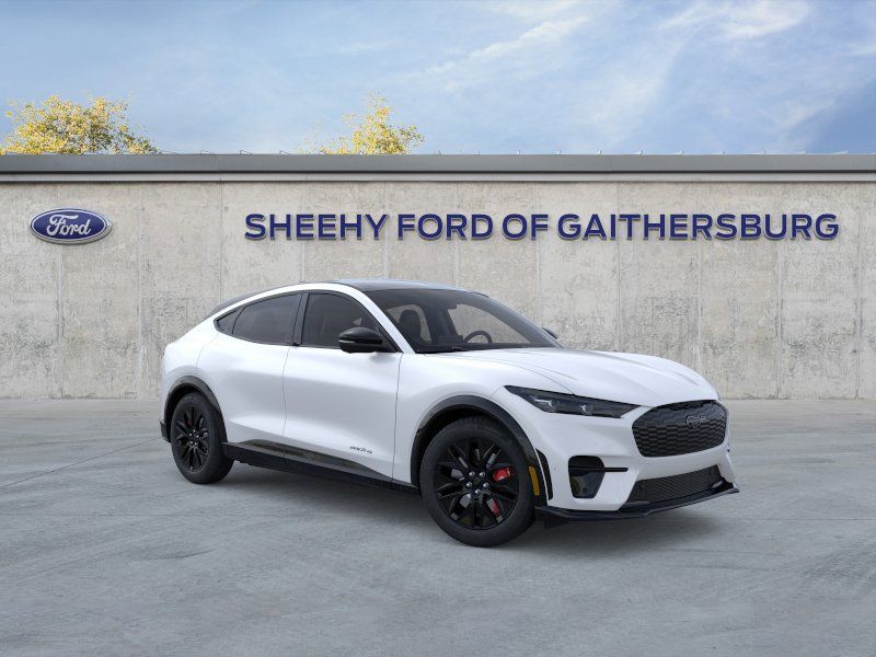 New 2025 Star White Metallic Tri-coat Ford Premium image 7