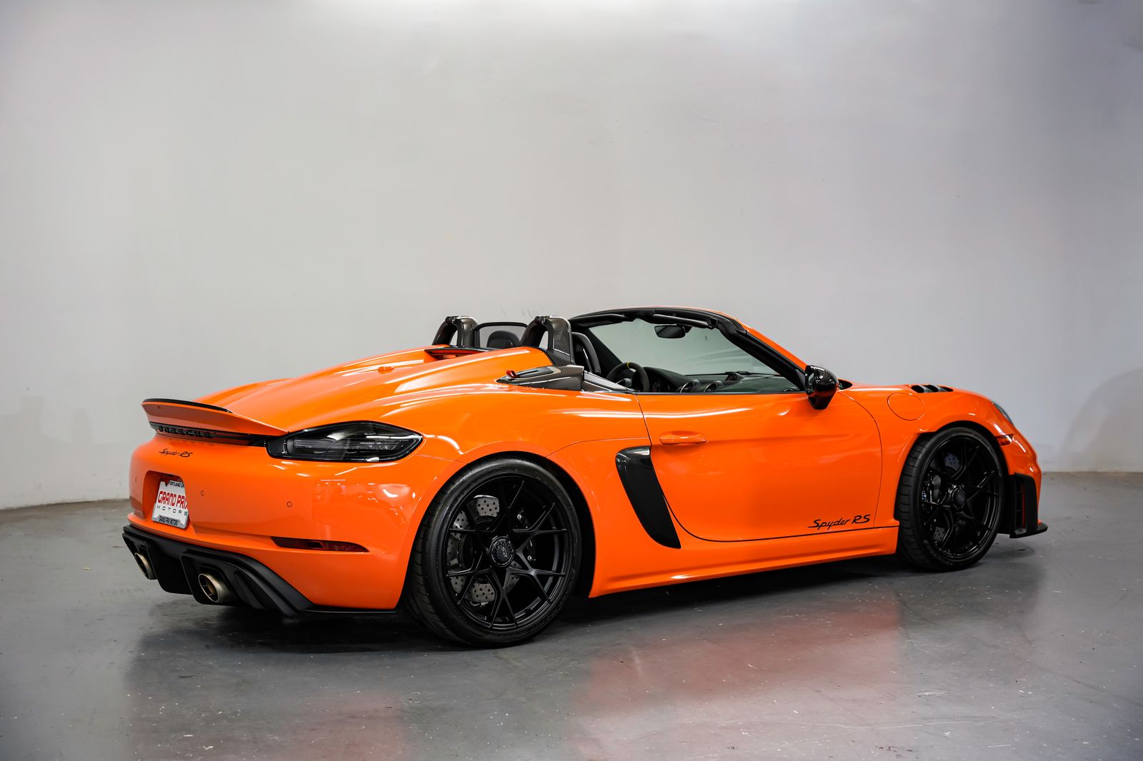 2024 Porsche 718 Spyder RS — photo 2