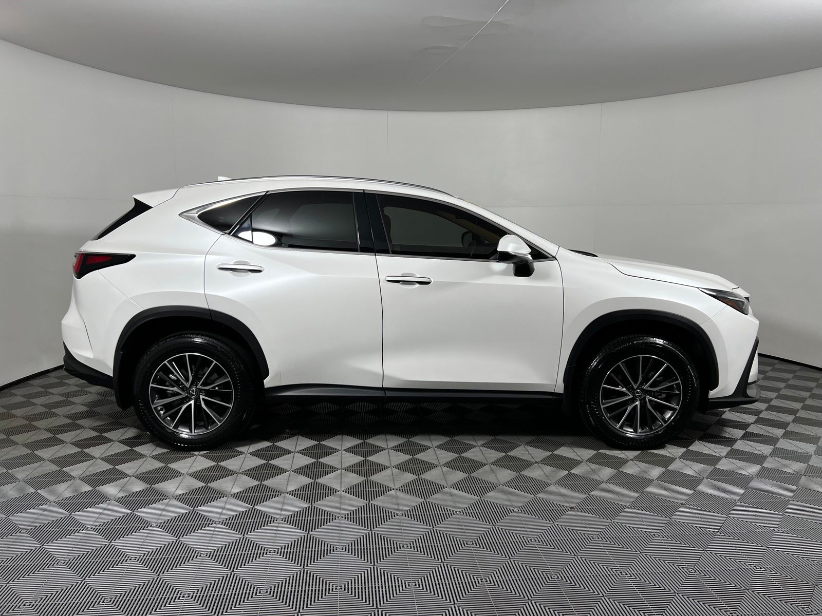 Thumbnail: 2025 Lexus NX - 4
