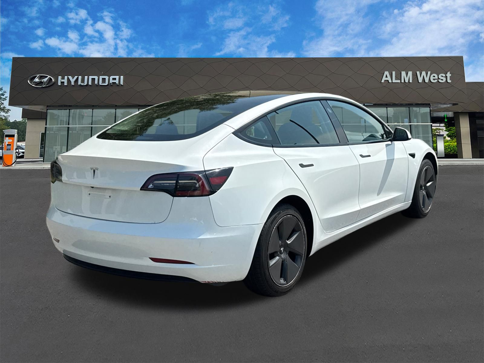 Used 2023 Pearl White Multi-Coat Tesla Base image 5