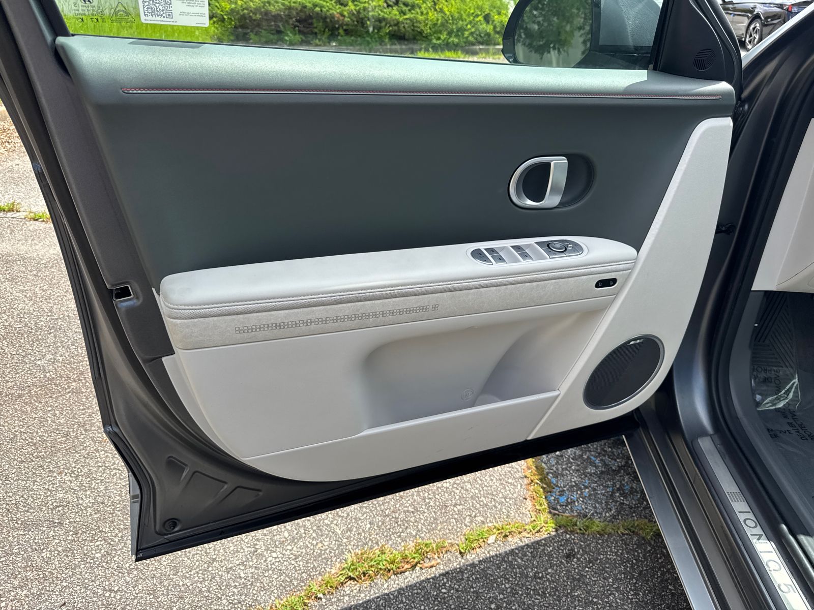 Used 2024 Gray Hyundai Limited image 10