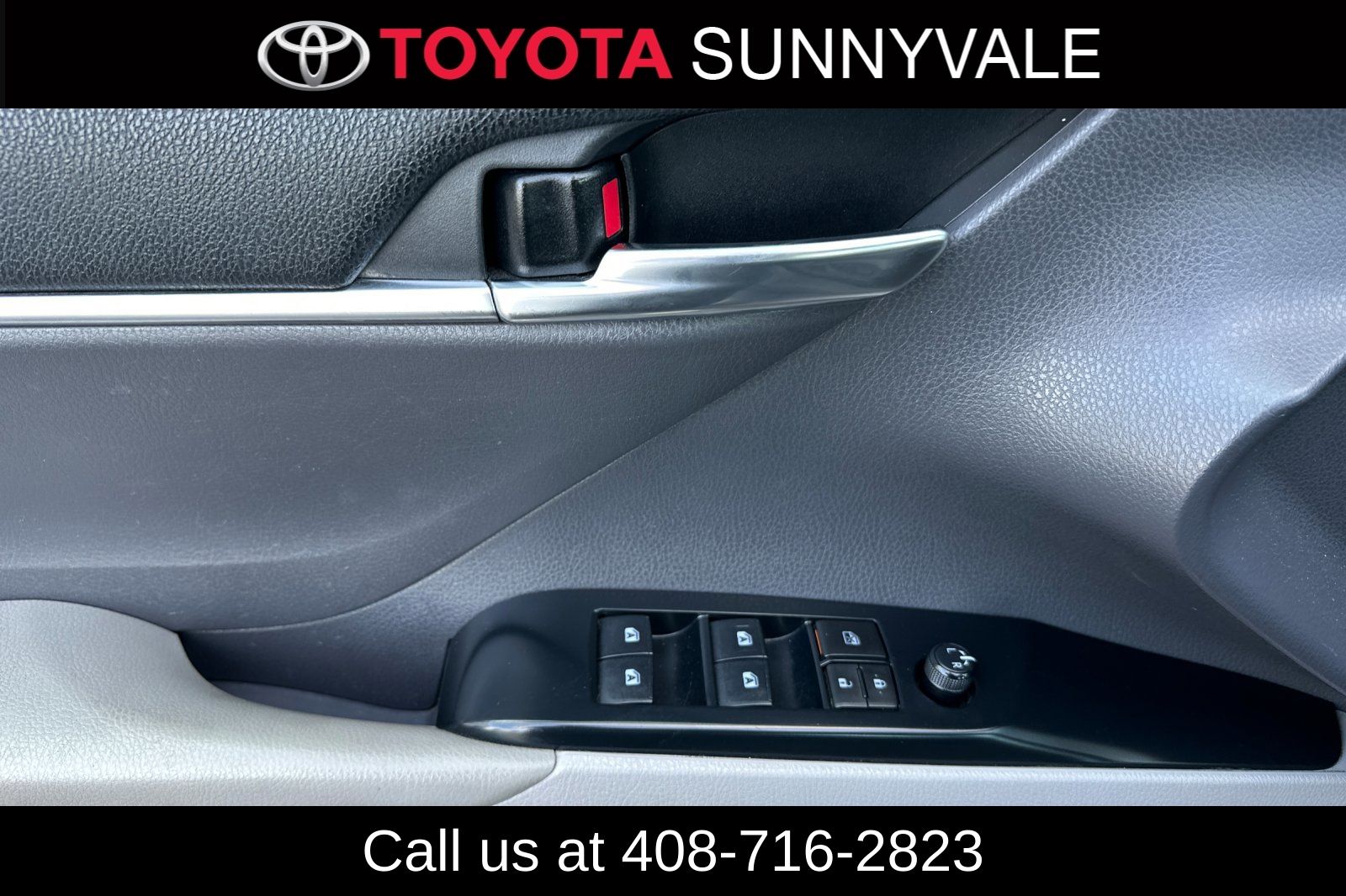 Used 2020 Toyota Camry Hybrid Sedan