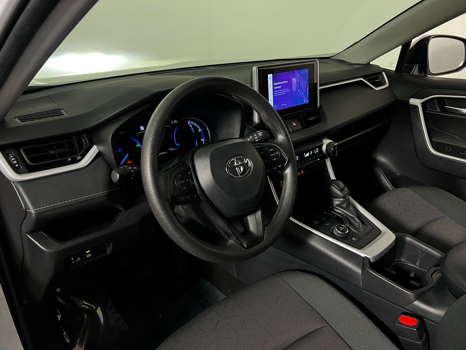 Thumbnail: 2025 Toyota RAV4 - 12