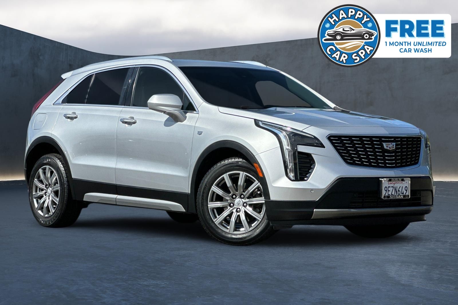 Radiant Silver Metallic 2020 Cadillac XT4 Premium Luxury AWD SUV / Crossover Four-Wheel Drive 9-Speed Automatic