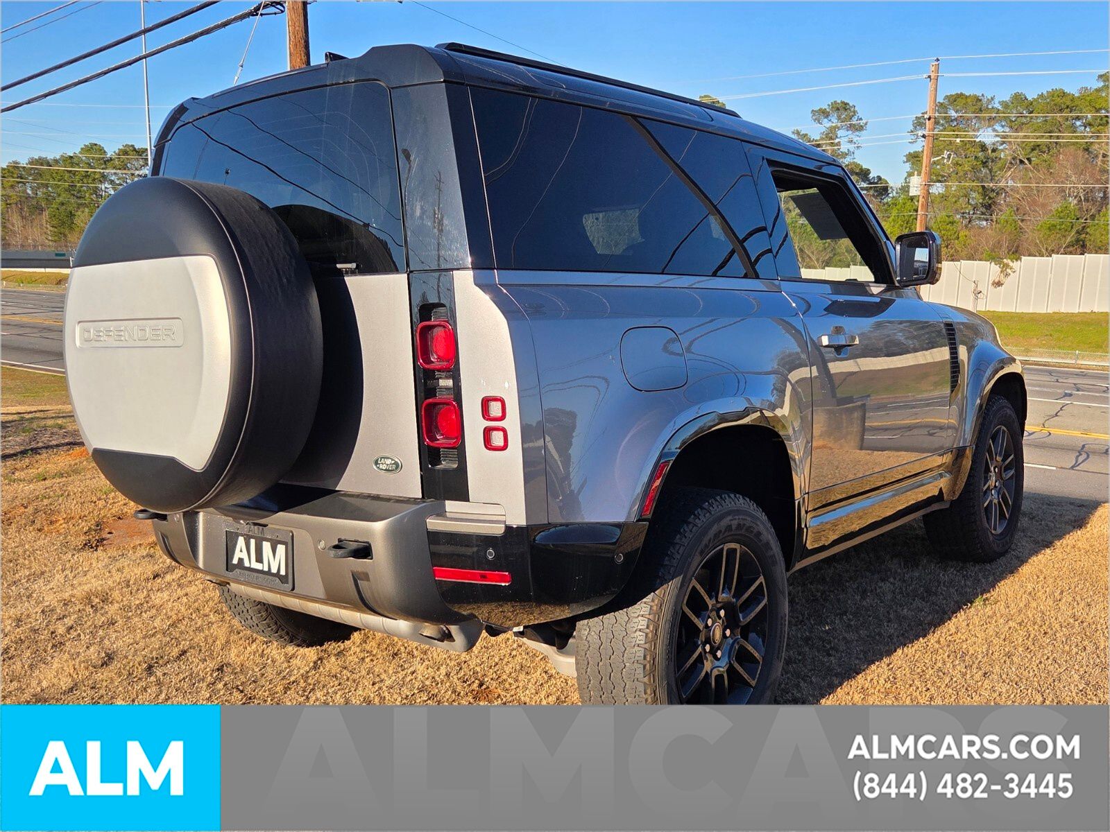 Used 2022 Silver Land Rover X-Dynamic S image 5