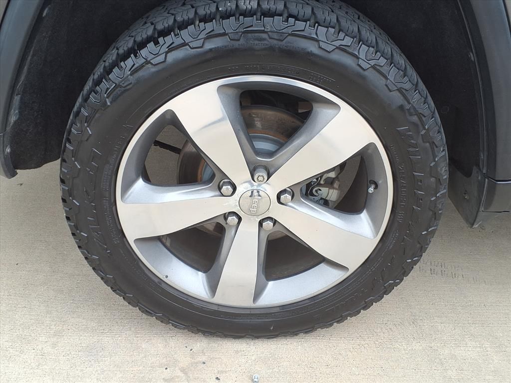 2015 Jeep Grand Cherokee Limited Gray at Mac Haik CDJR North Houston