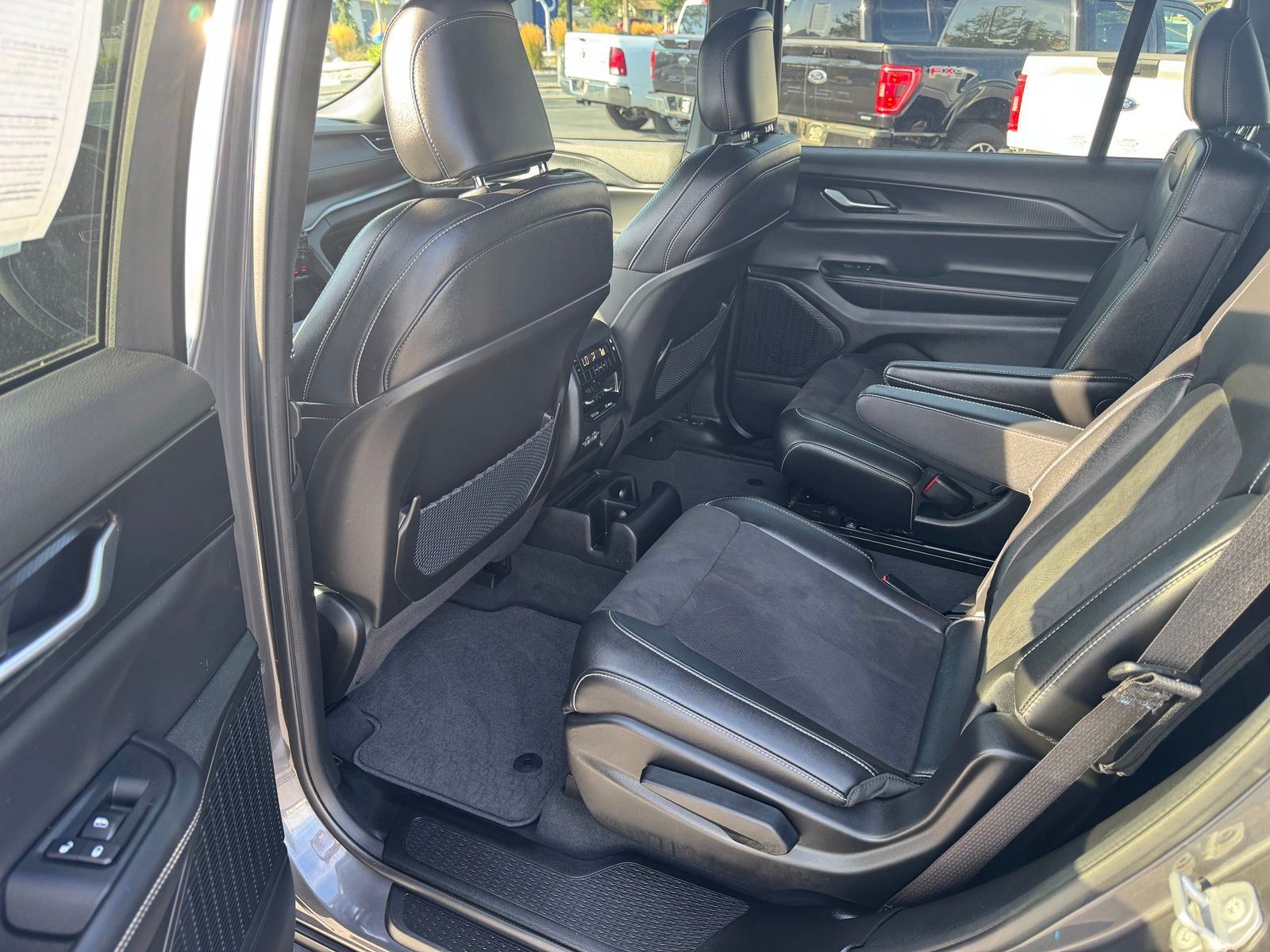 Used 2023 Jeep Grand Cherokee L SUV