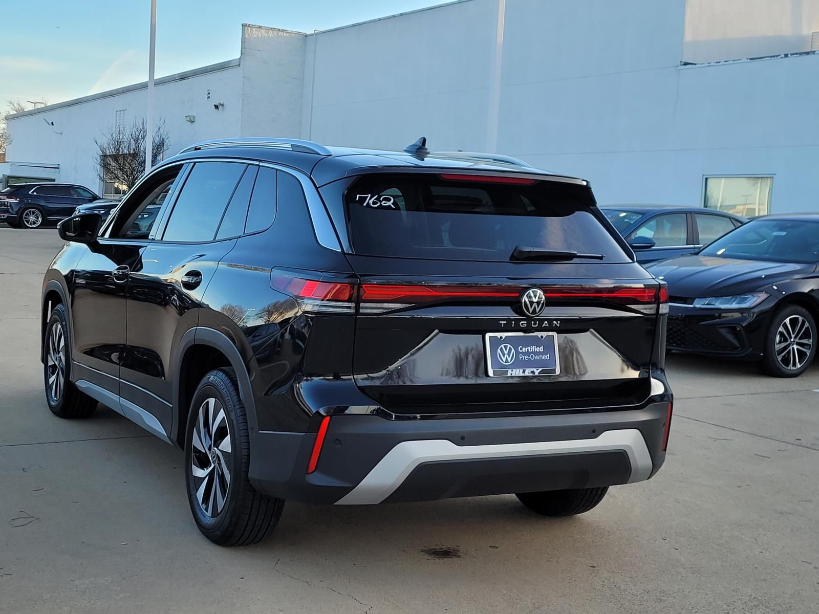 used 2025 Volkswagen Tiguan car, priced at $24,580