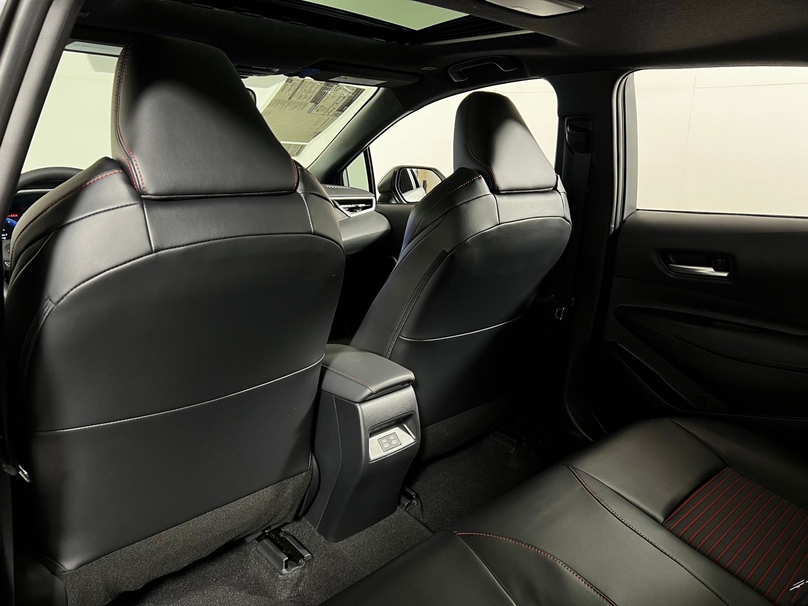 Thumbnail: 2026 Toyota Corolla - 18