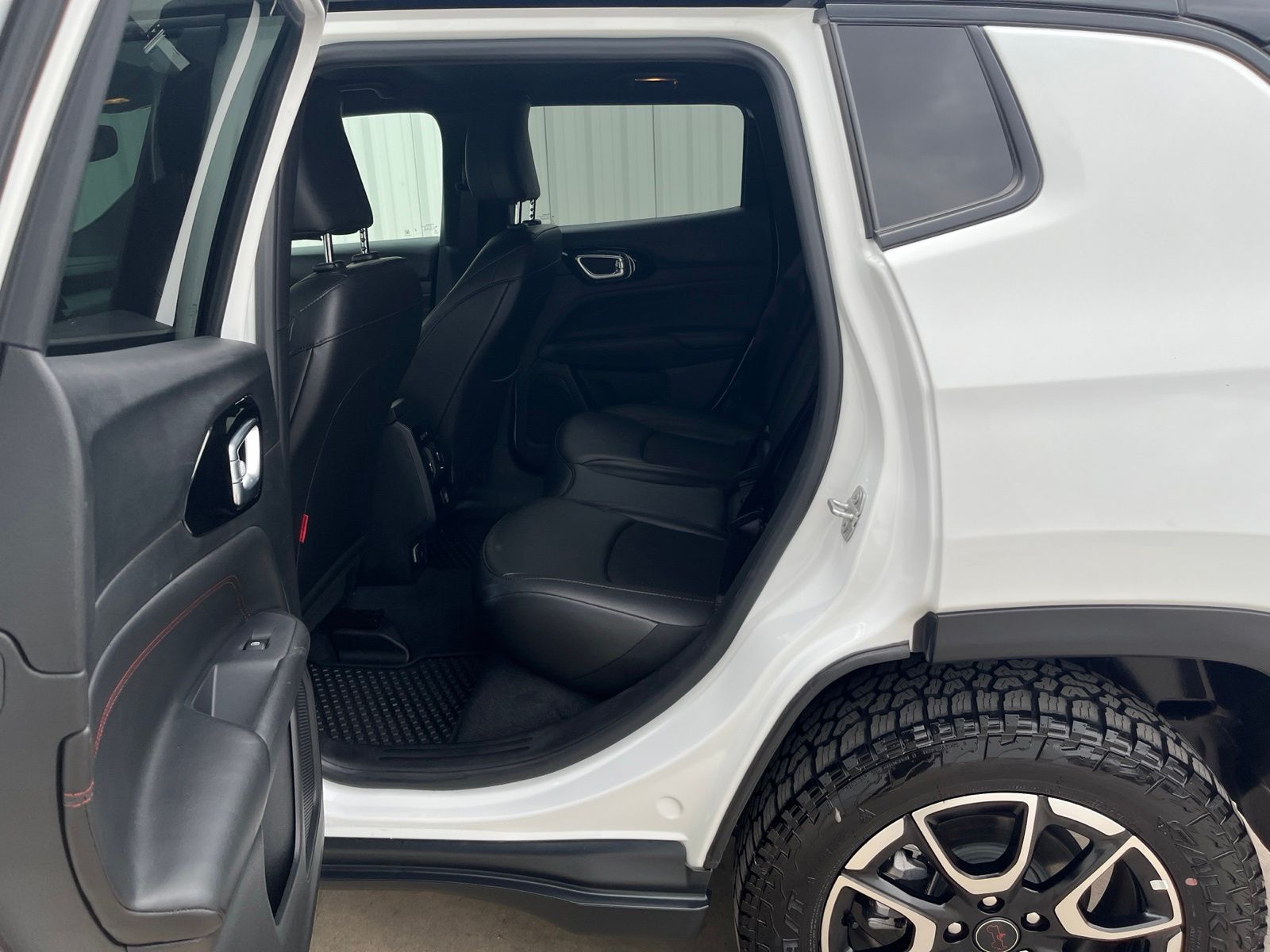 Used Car 2025 Jeep Compass  Trailhawk For Sale Under $25,000 In Austin, Texas