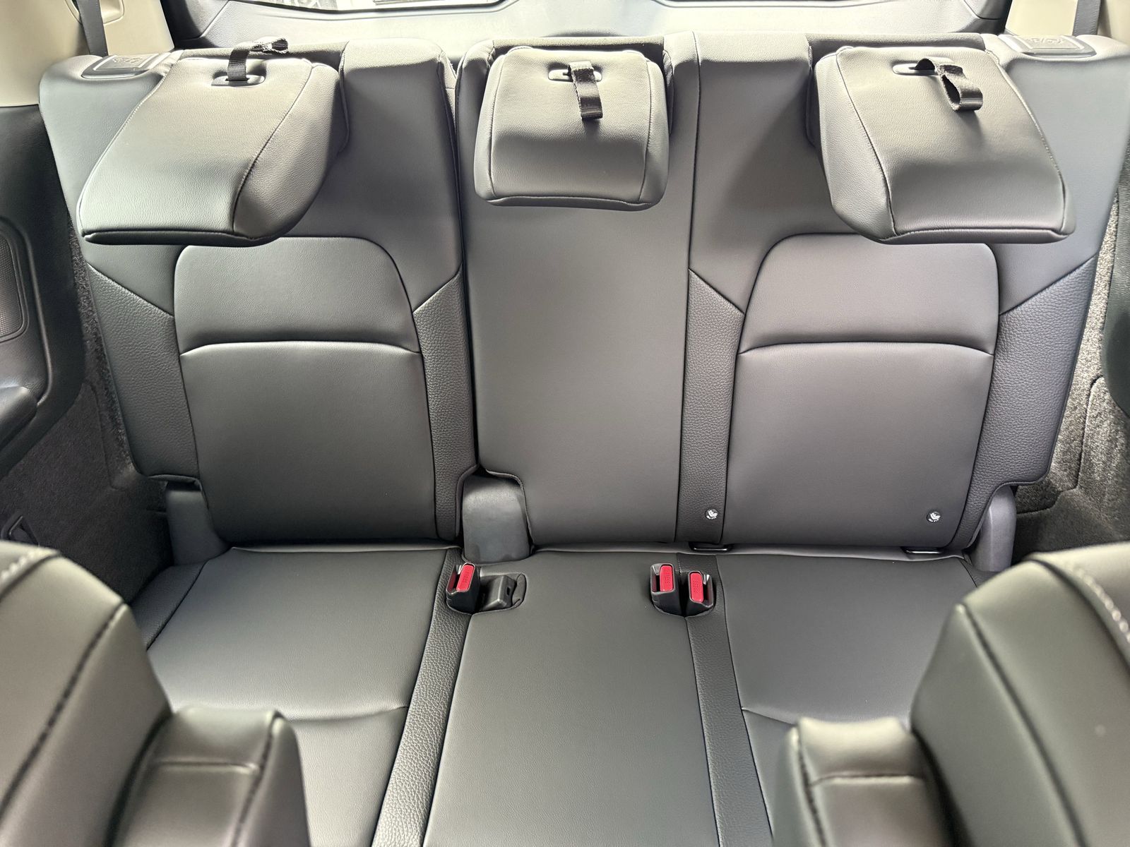 2025 Nissan Pathfinder SL photo 25