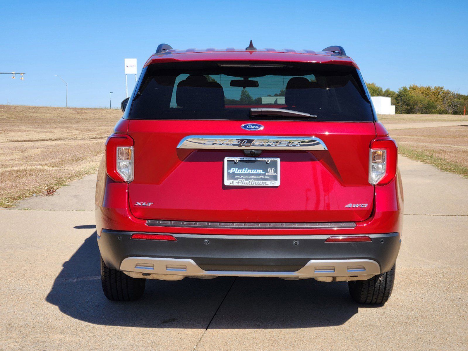 2022 Ford Explorer XLT 8