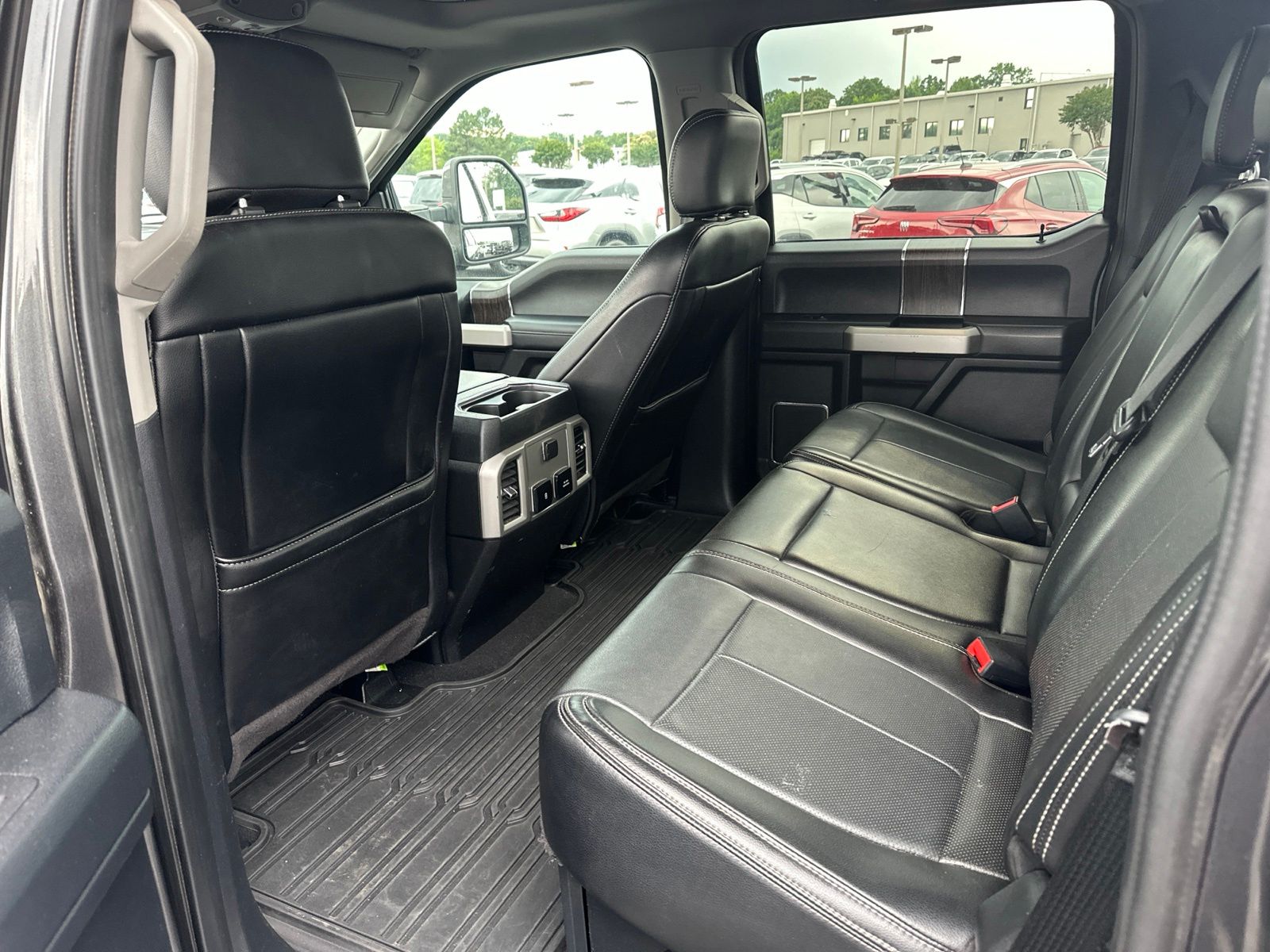 Used 2020 Magnetic Metallic Ford Lariat image 6
