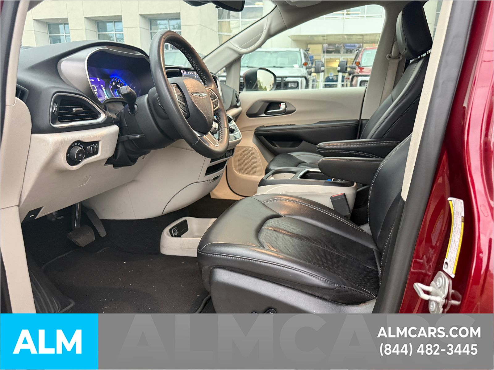 Used 2023 Velvet Red Pearlcoat Chrysler Touring L image 14
