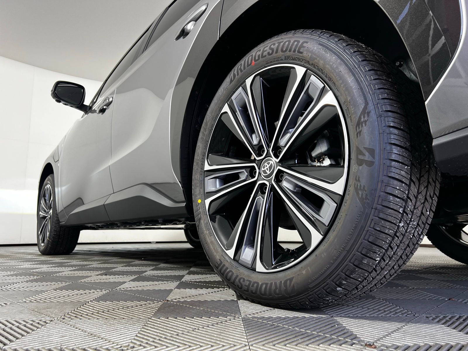 Thumbnail: 2026 Toyota bZ - 23