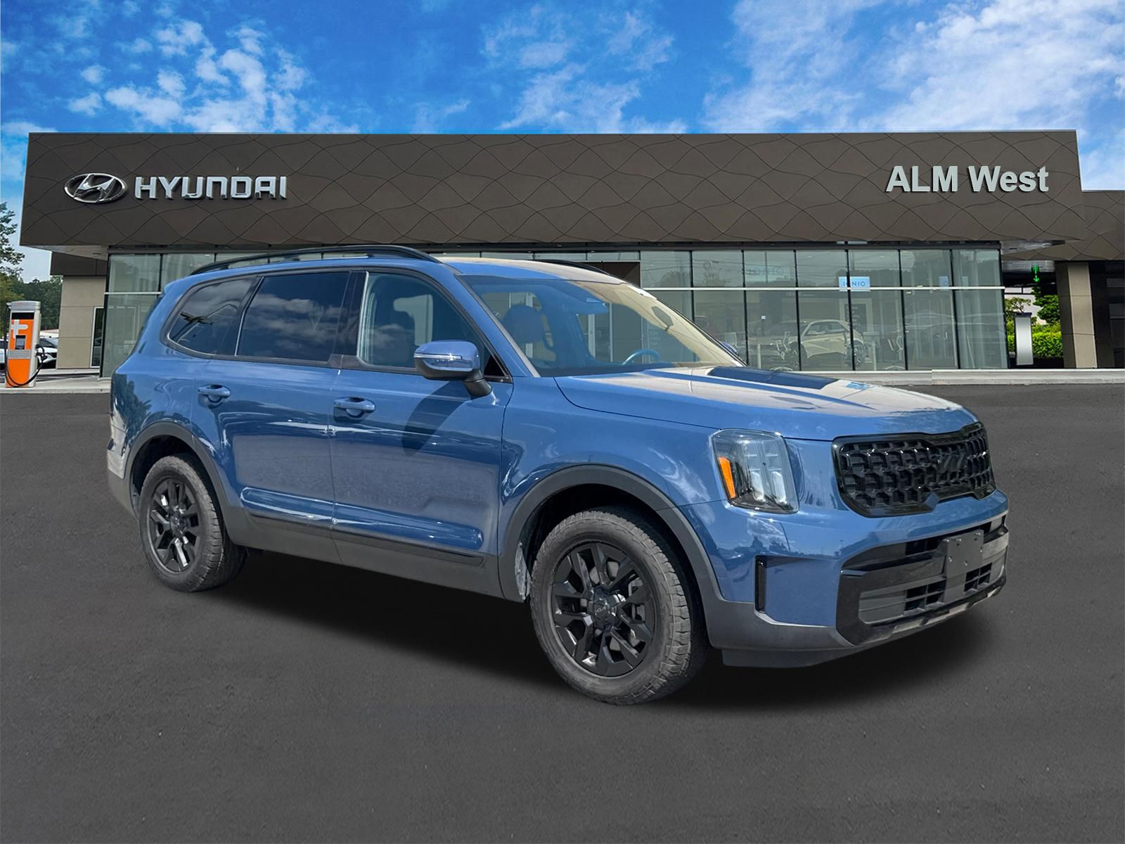 Used 2025 Black Kia EX X-Pro image 3