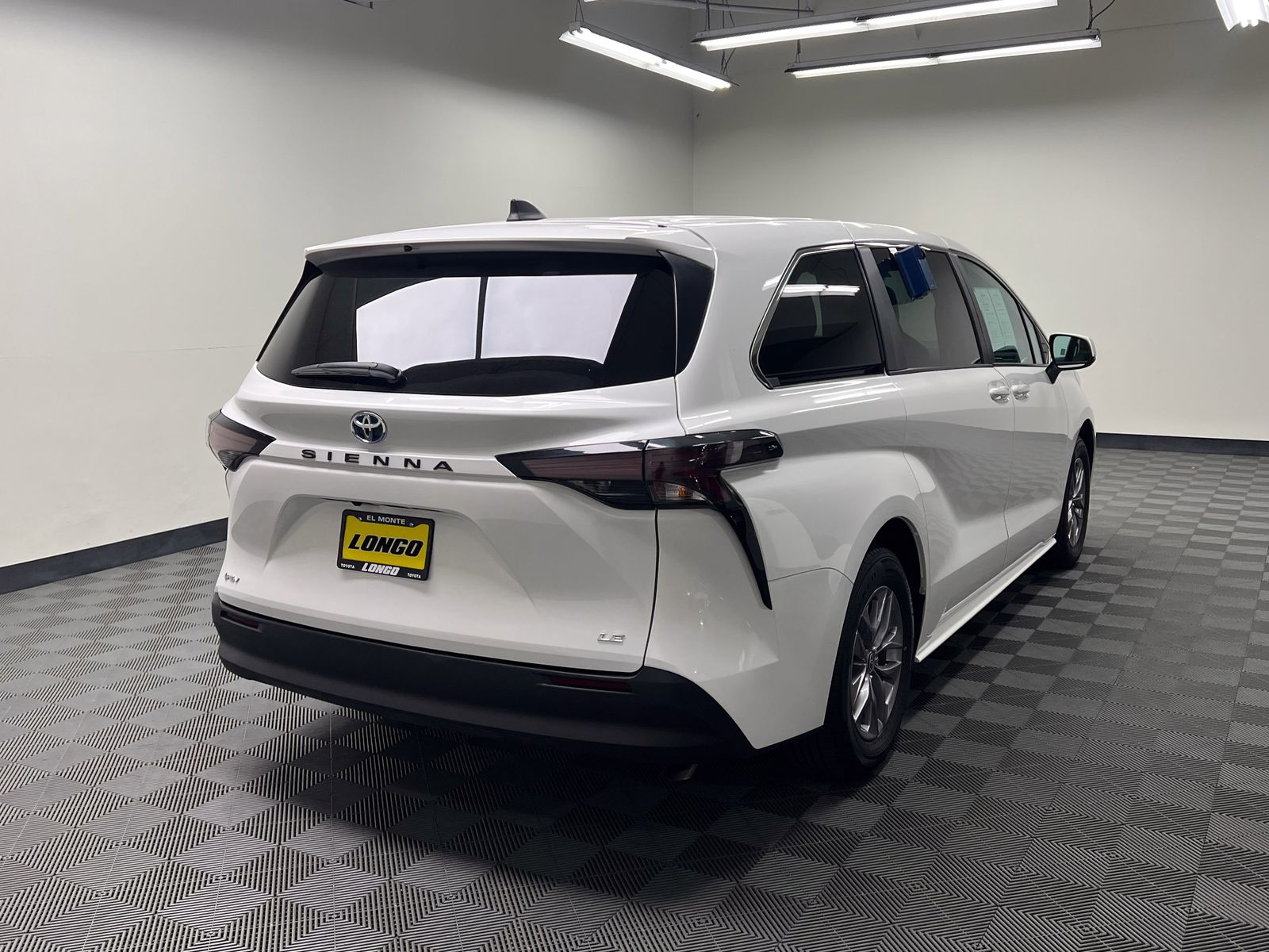 used 2025 Toyota Sienna car, priced at $40,288
