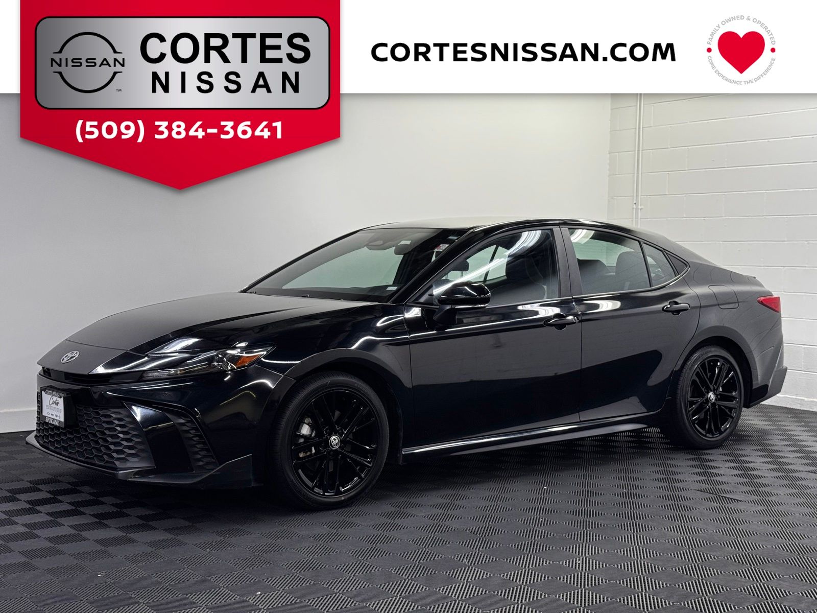 Midnight Black Metallic 2025 Toyota Camry Sedan Front-Wheel Drive Continuously Variable Transmission
