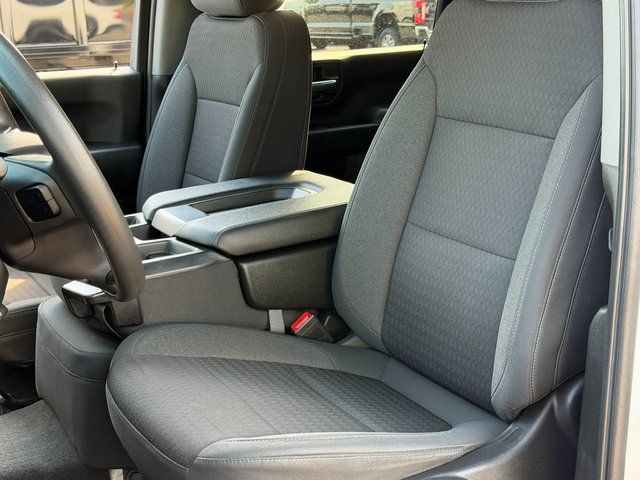 Used 2022 Summit White Chevrolet Custom image 9