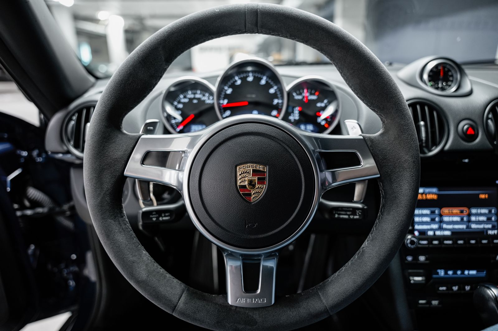 2012 Porsche Cayman R — photo 10