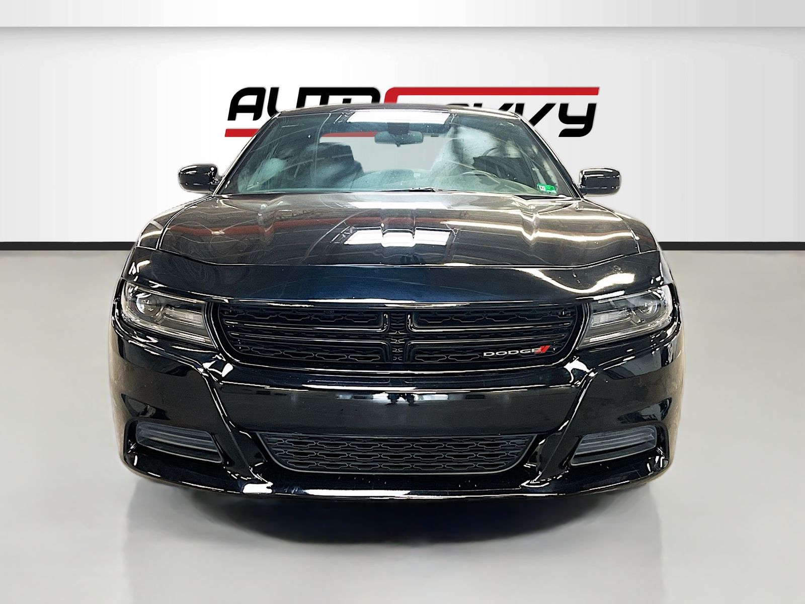 Used 2023 Black Dodge SXT image 2