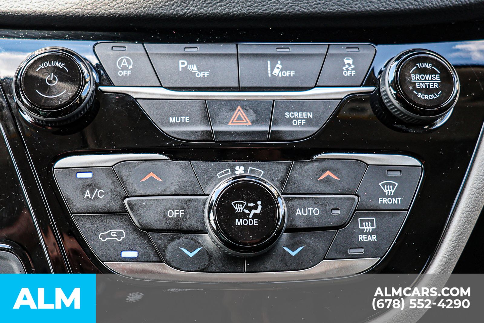 2023 Chrysler Pacifica Touring L photo 33