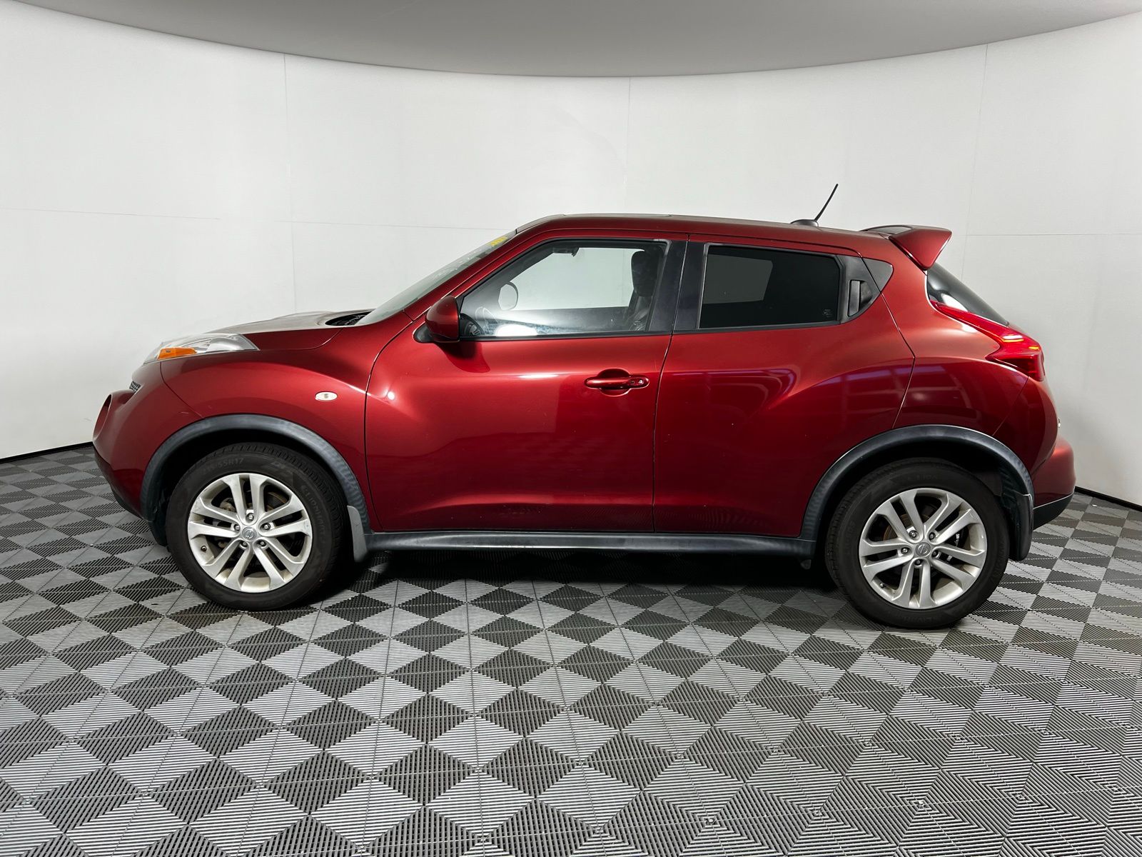 Thumbnail: 2012 Nissan Juke - 8
