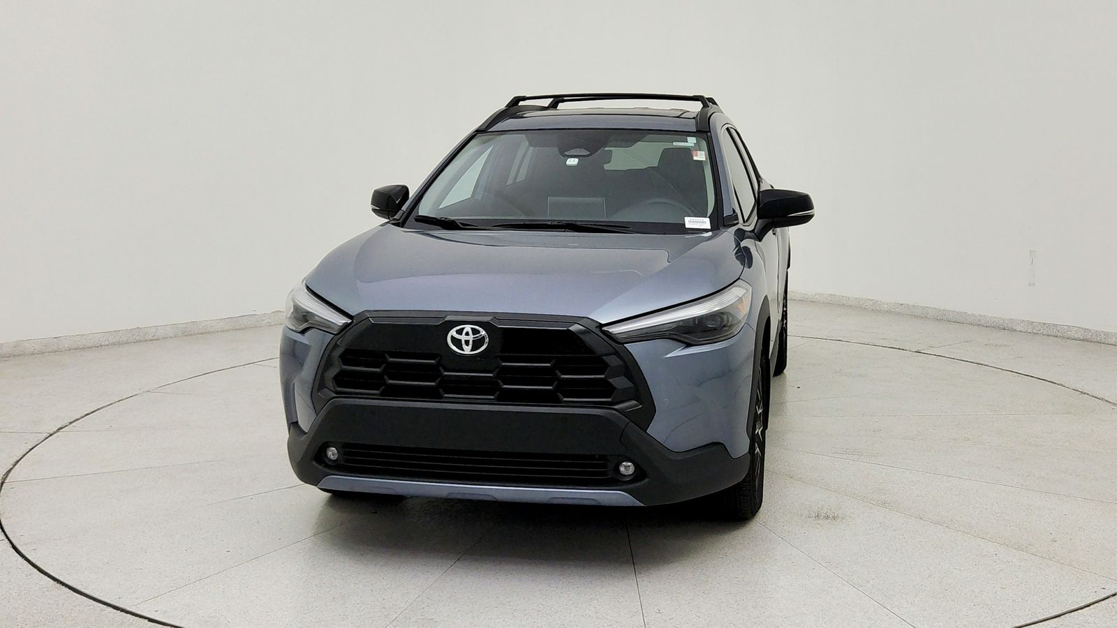 Used 2026  Toyota XLE image 2