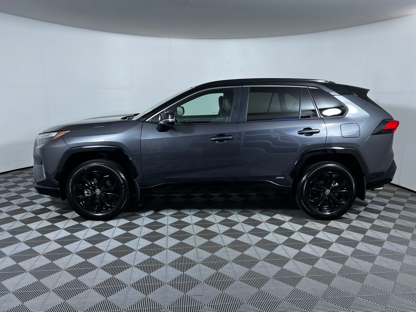 Thumbnail: 2024 Toyota RAV4 - 8