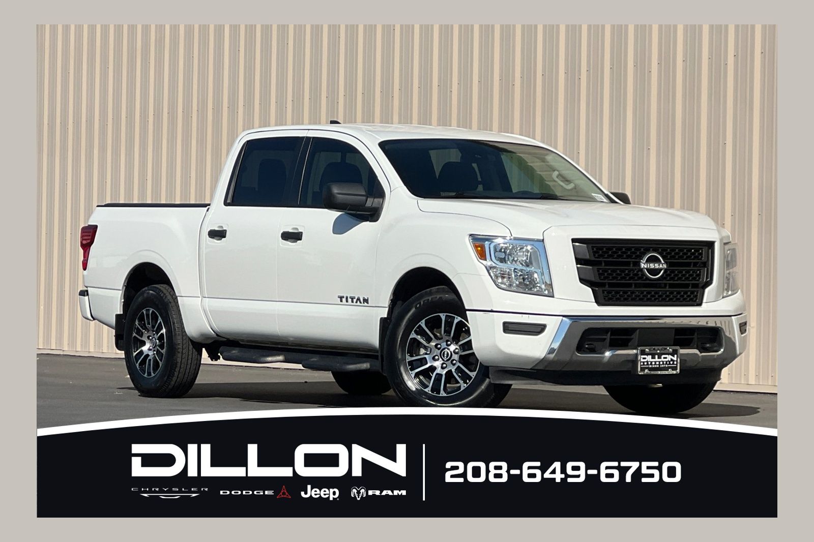 2024 Nissan Titan SV Crew Cab 4WD