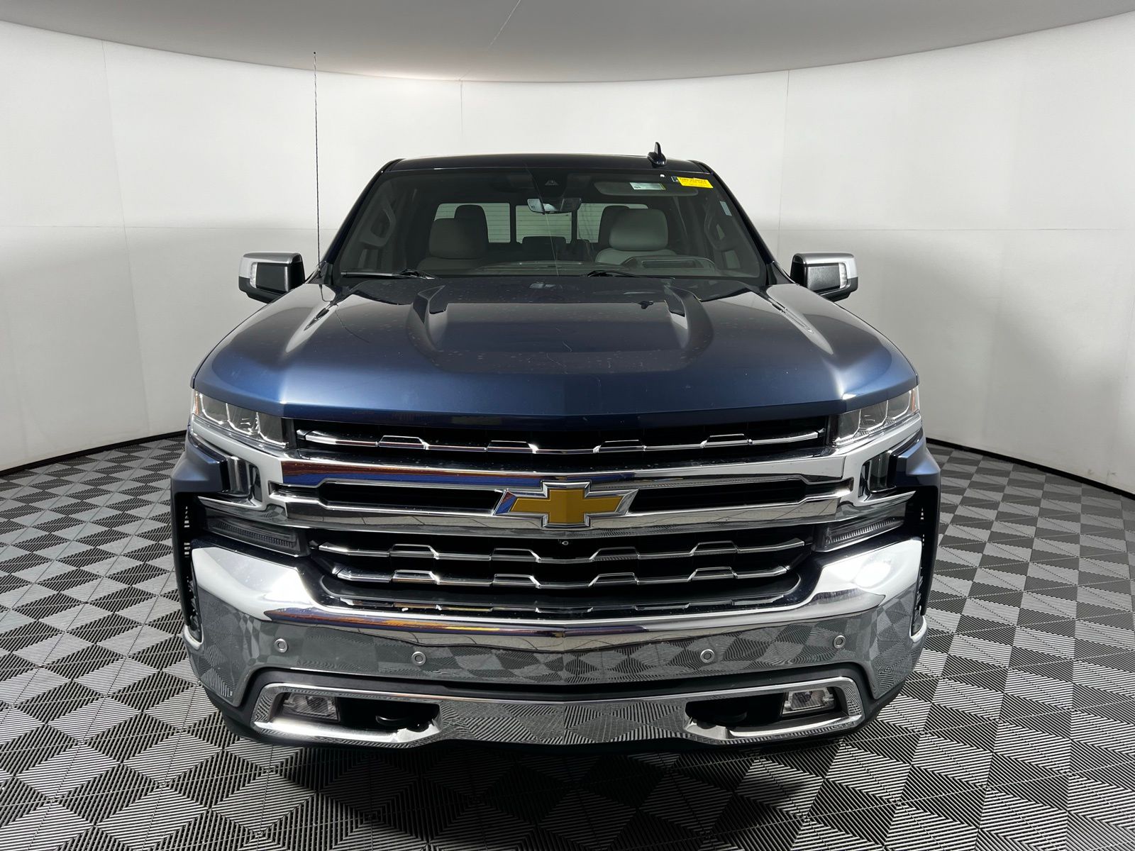 2021 Chevrolet Silverado 1500 LTZ 2