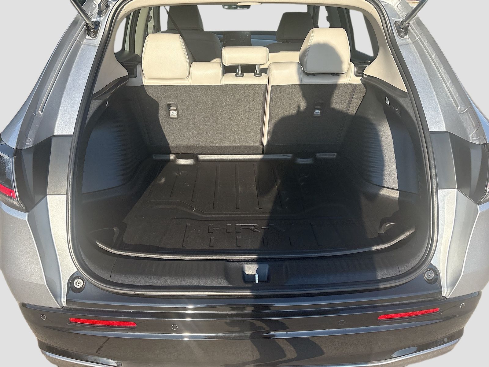 Used 2026 Silver Honda EX-L image 24