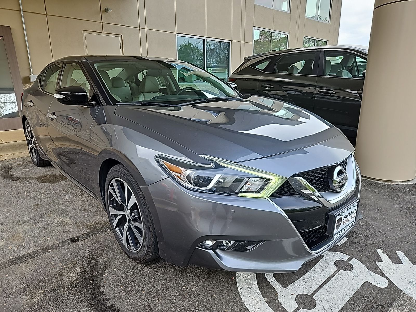 Gray (Gun Metallic) 2016 Nissan Maxima SL Sedan Front-Wheel Drive Continuously Variable Transmission