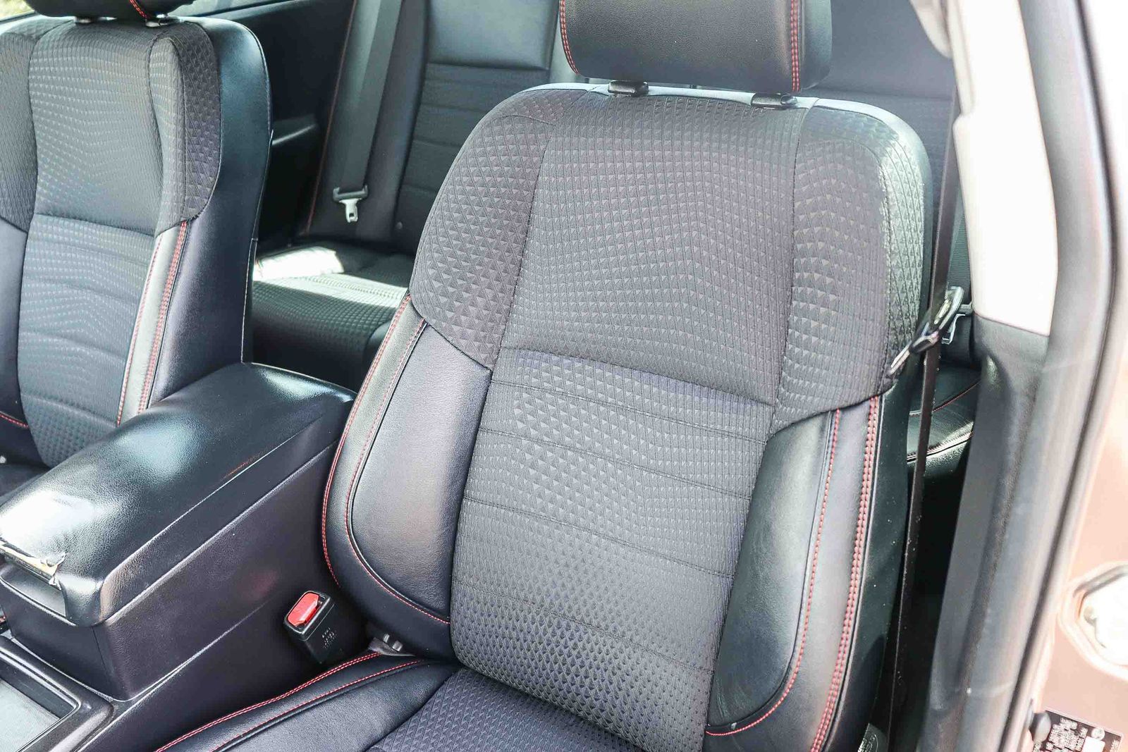 Used 2015 Gray Toyota SE image 29