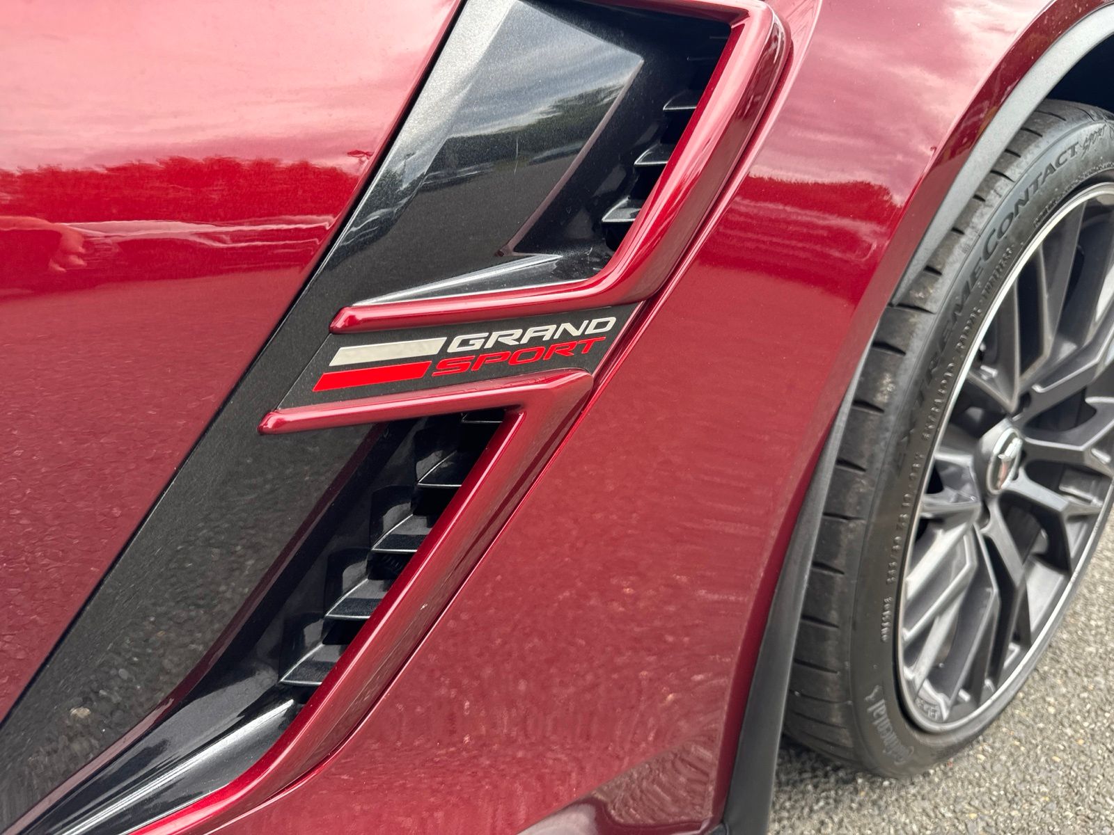 Used 2017 Long Beach Red Metallic Tintcoat Chevrolet Grand Sport image 26