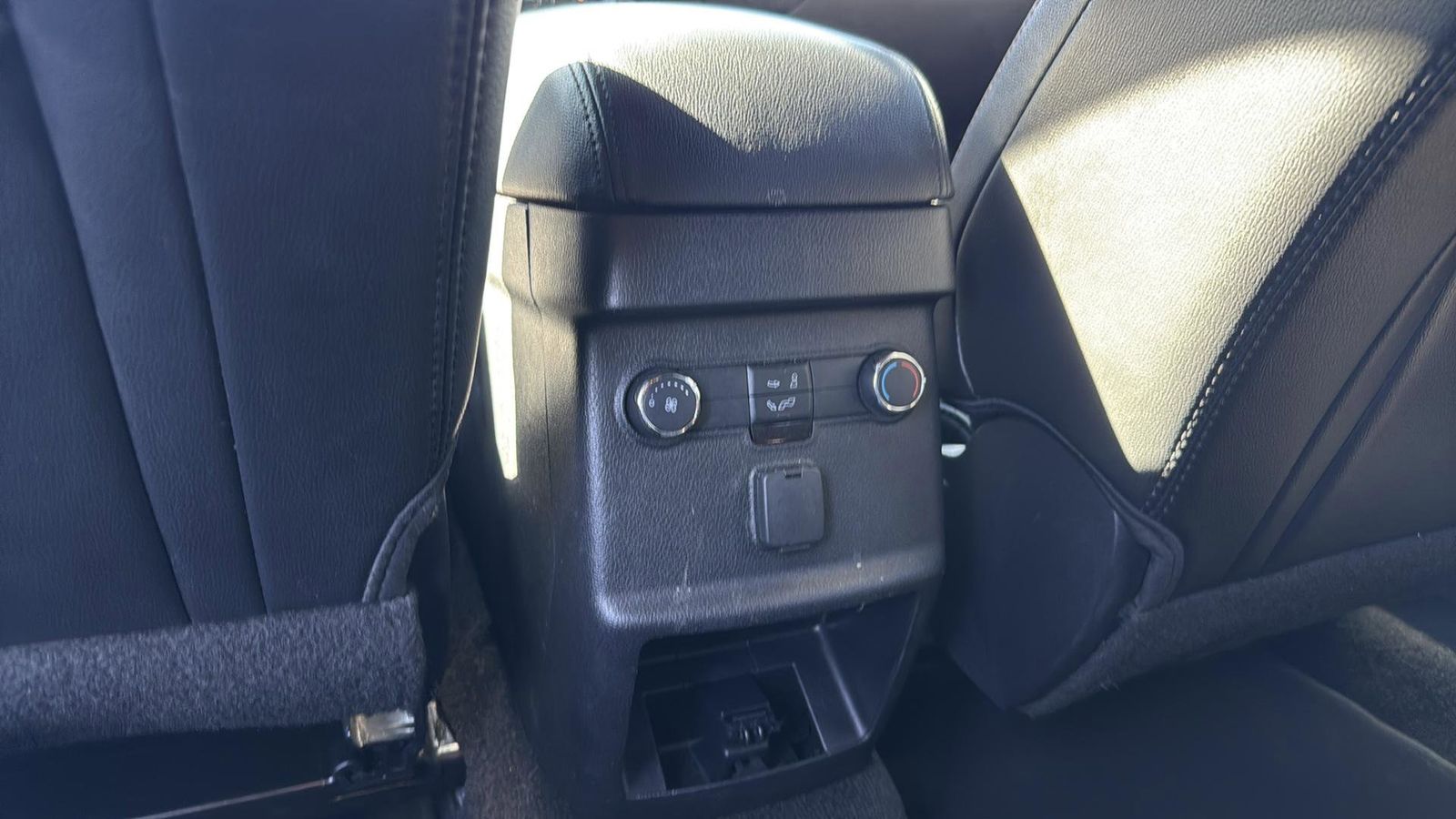 Used Car 2017 Ford Explorer  Xlt For Sale Under $20,000 In Austin, Texas