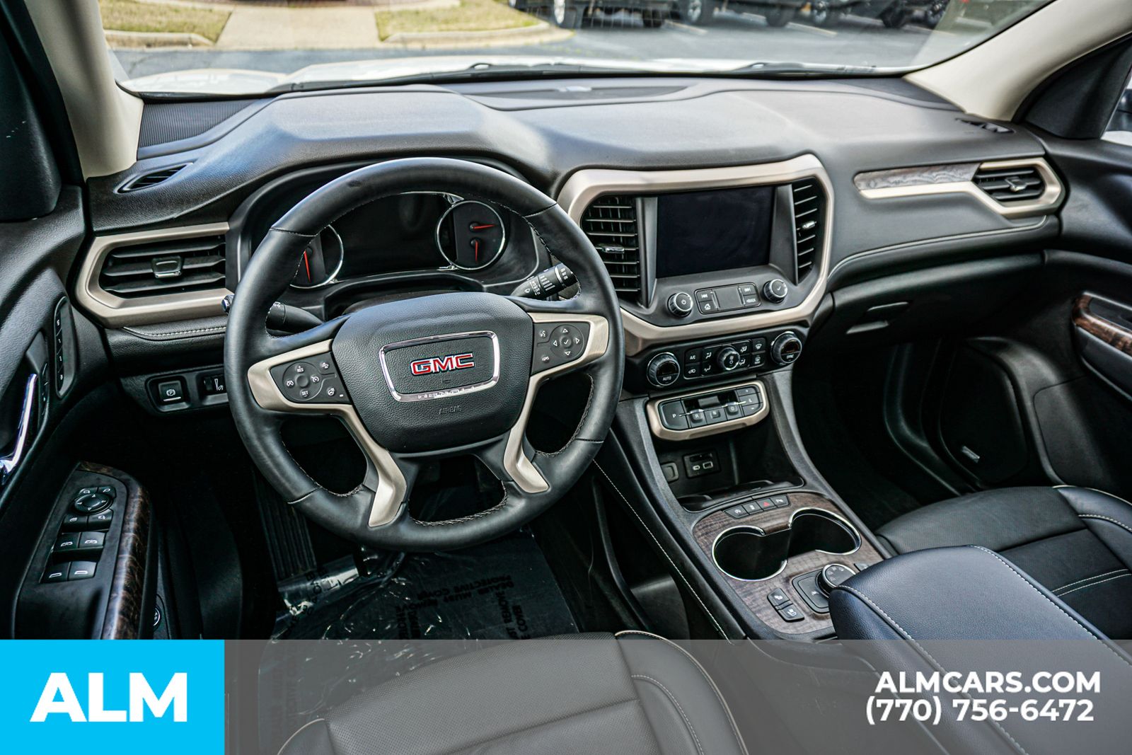 Used 2023 White GMC Denali image 29
