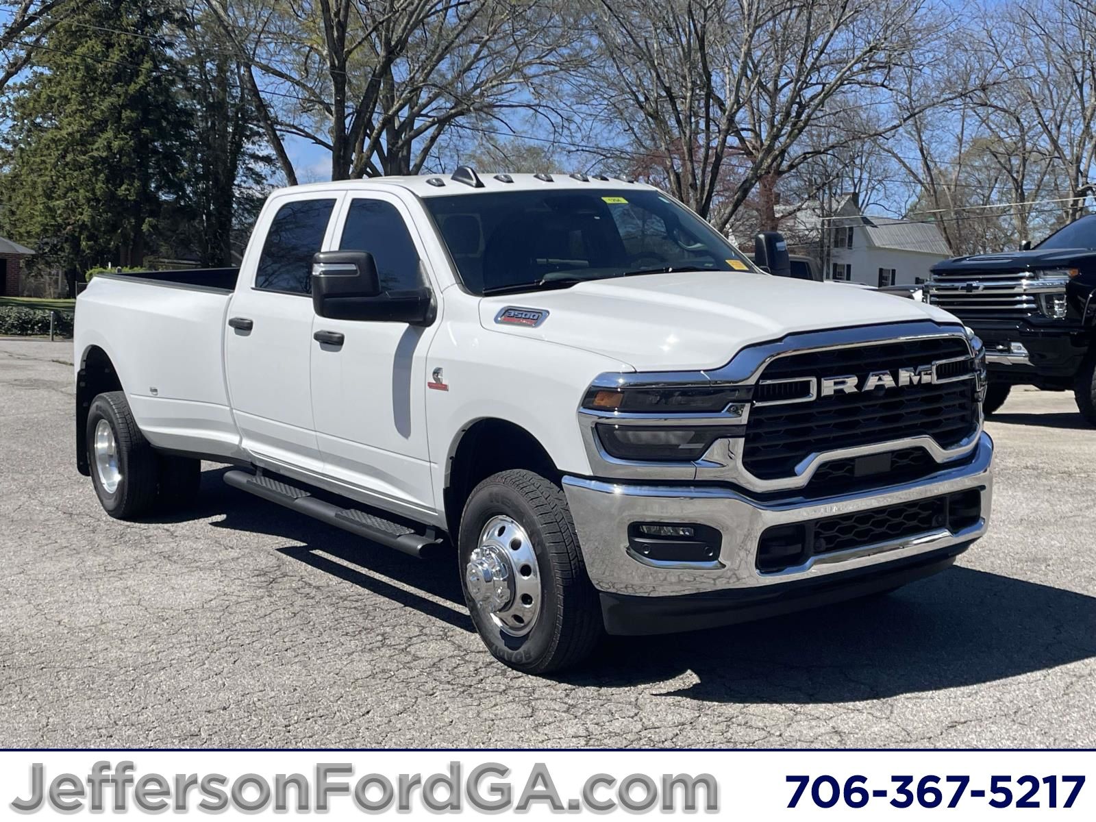 2026 RAM 3500 Tradesman Crew Cab LB DRW 4WD