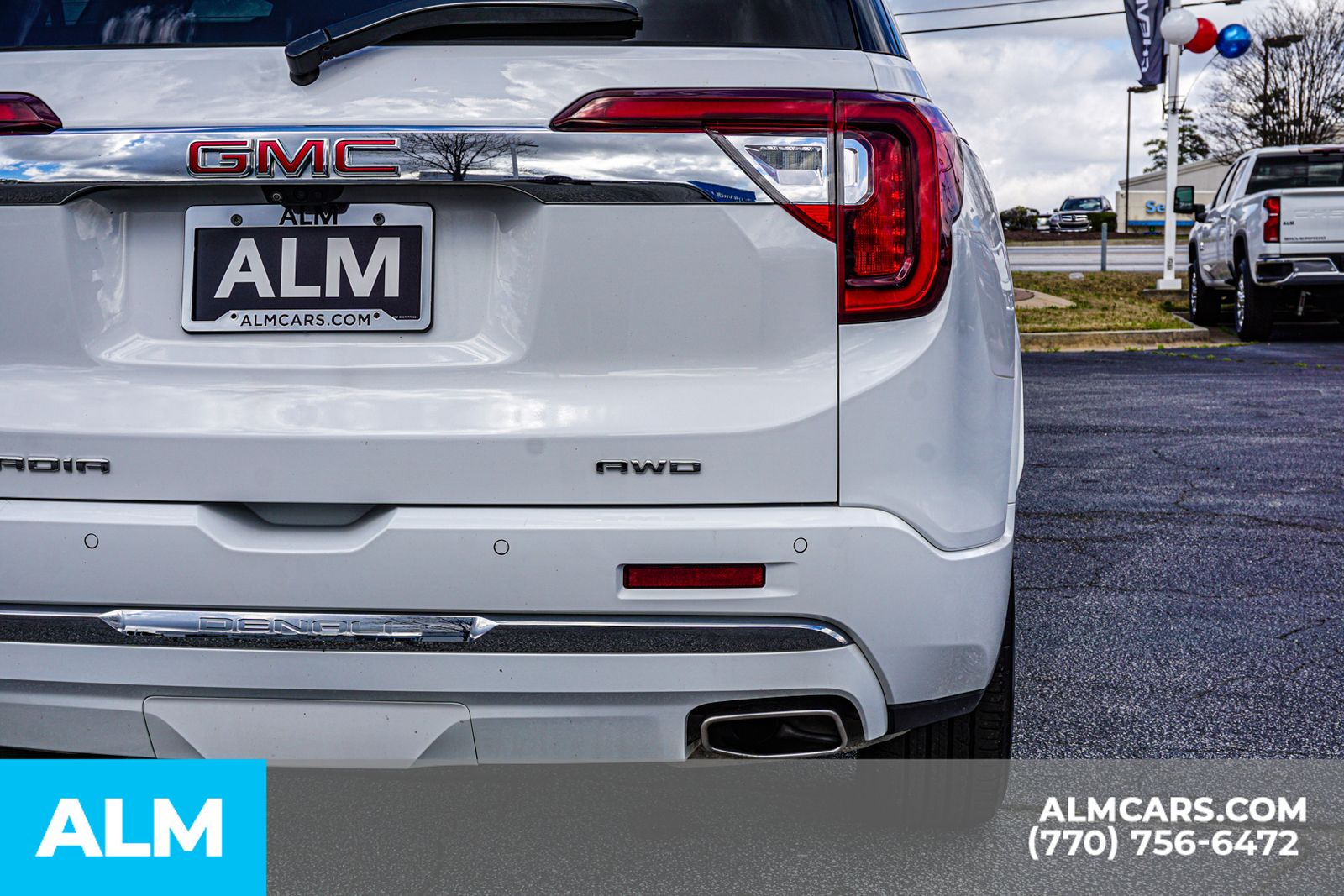 Used 2023 White GMC Denali image 17