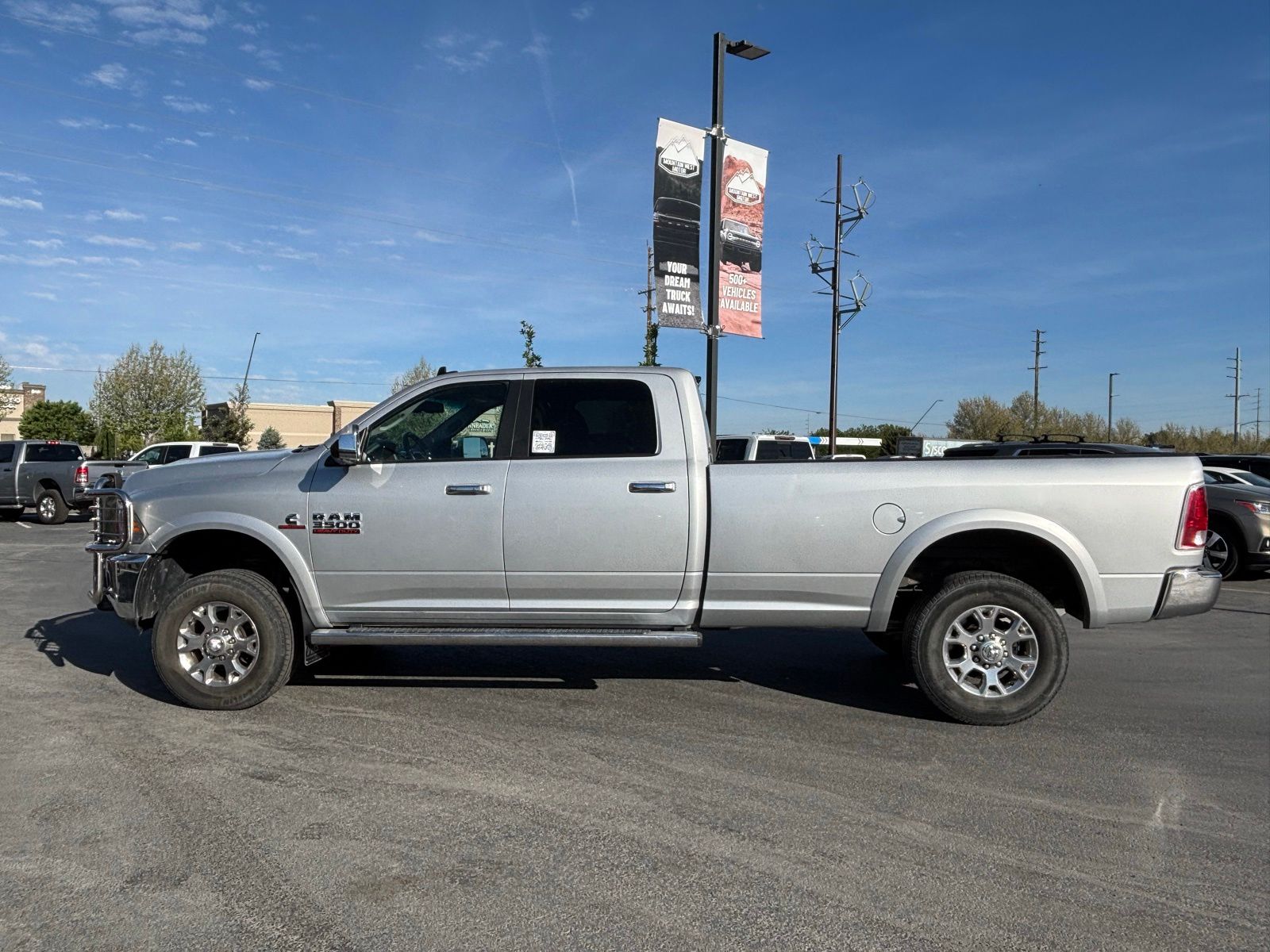 2017 RAM 3500 Laramie 4X4 Crew Cab LWB's photo