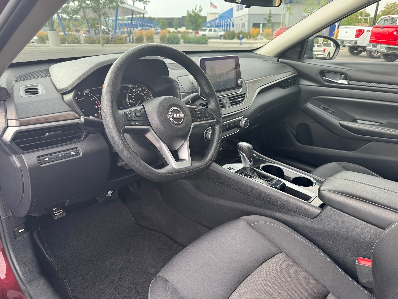 Used 2024 Nissan Altima Sedan