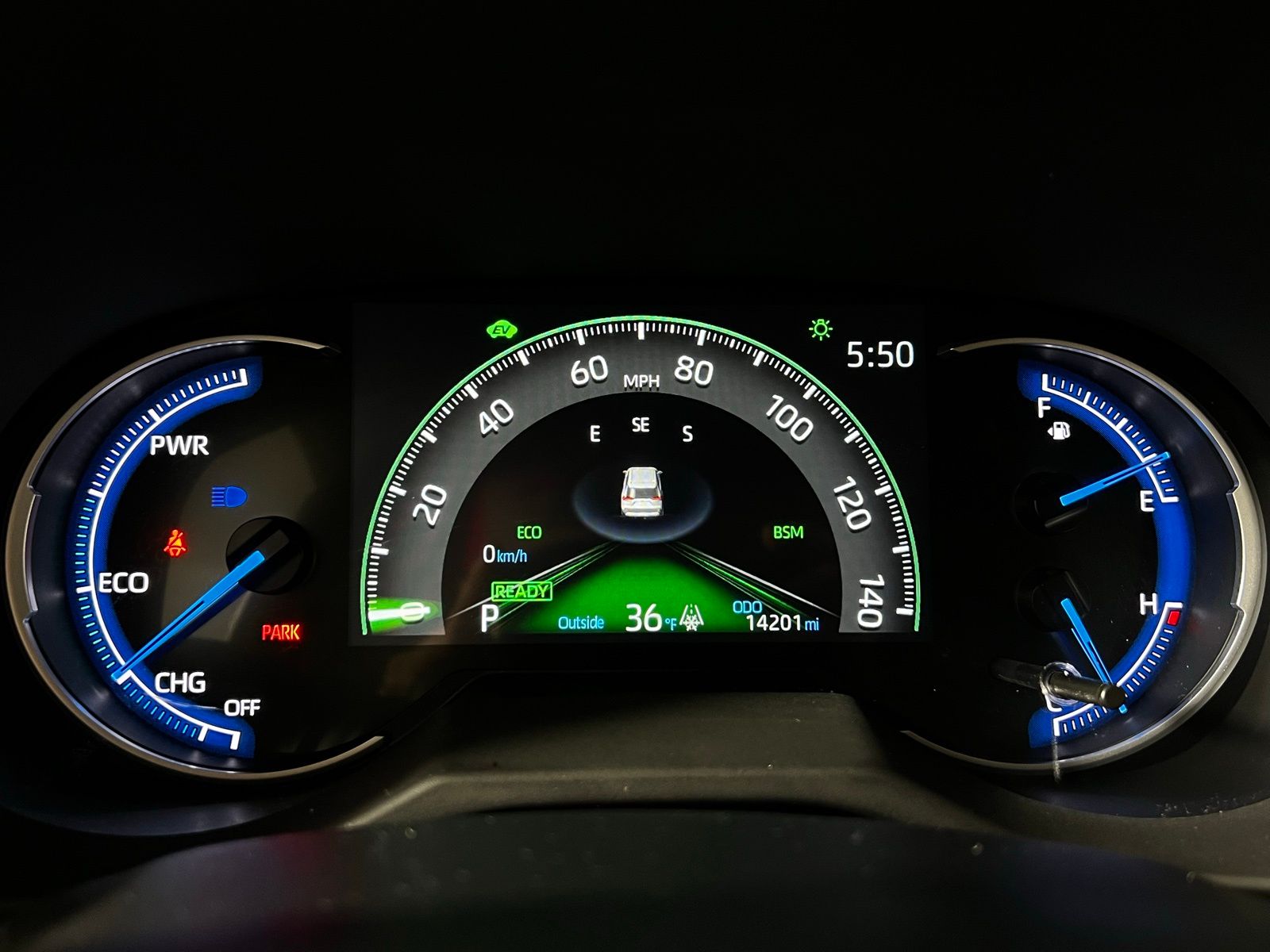 Thumbnail: 2025 Toyota RAV4 - 16