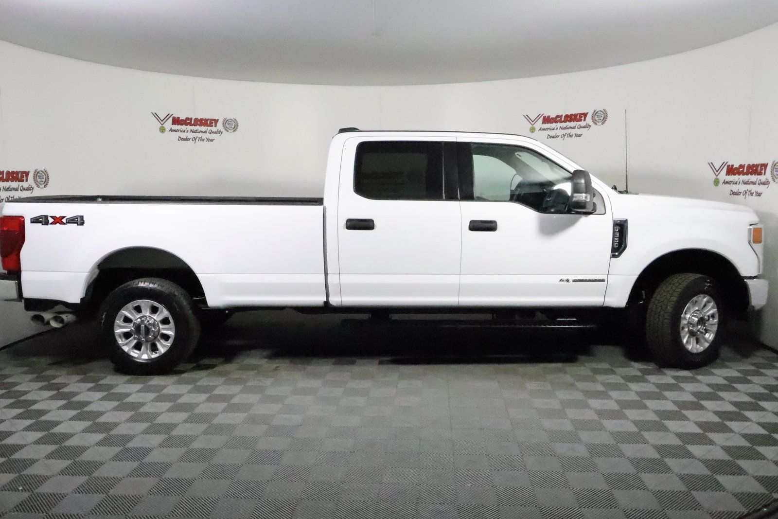 2022 Ford F-350SD XLT photo